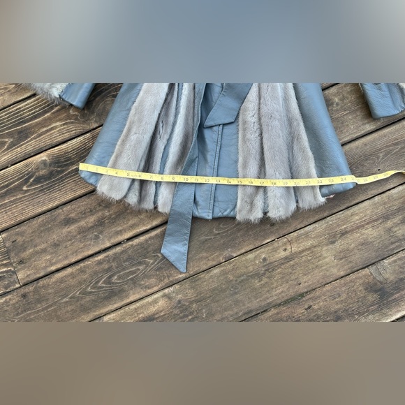 Beautiful Vintage Mink Fur and Gray Leather Belted Jacket 70sVibe - Picture 12 of 16